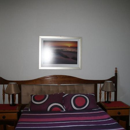 Apartamento Glen Lilly Self Catering Parow Exterior foto
