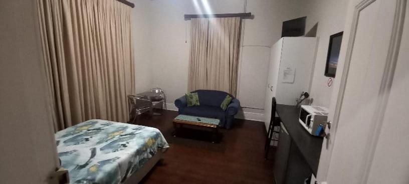 Apartamento Glen Lilly Self Catering Parow Exterior foto