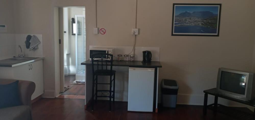 Apartamento Glen Lilly Self Catering Parow Exterior foto