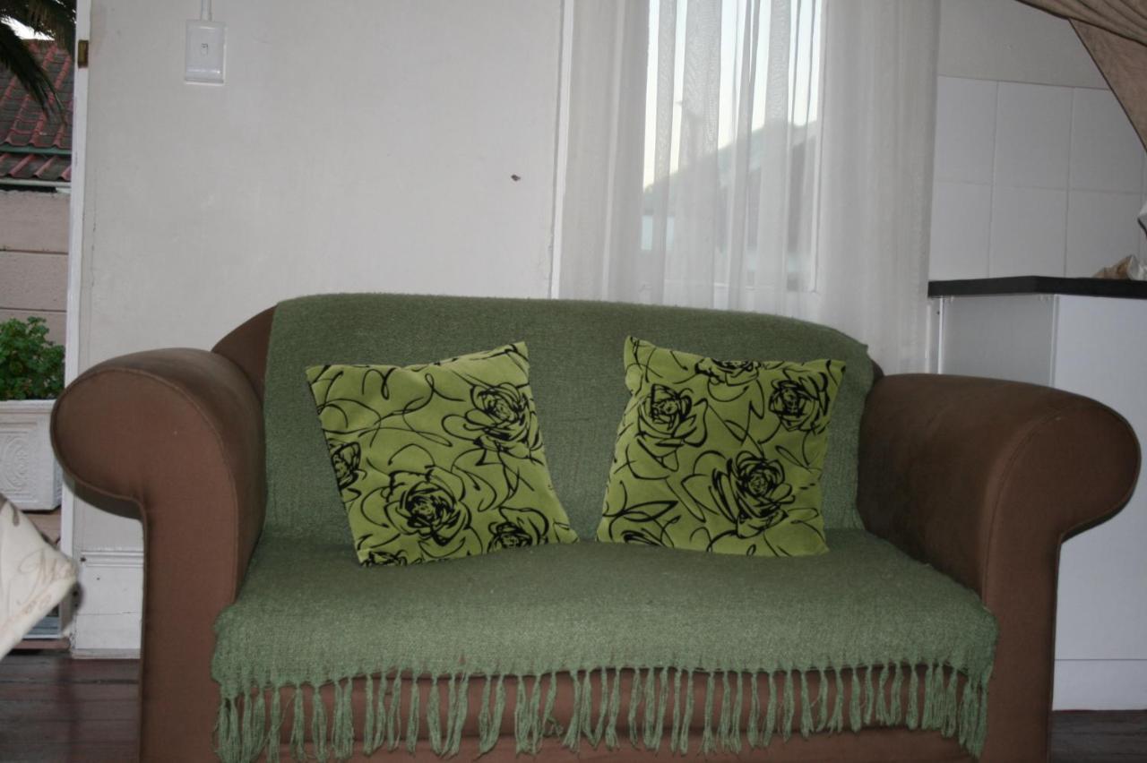 Apartamento Glen Lilly Self Catering Parow Exterior foto