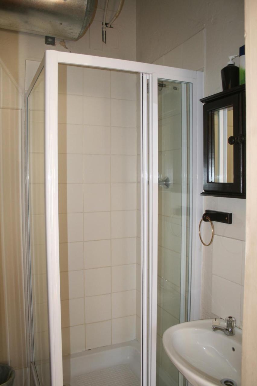 Apartamento Glen Lilly Self Catering Parow Exterior foto