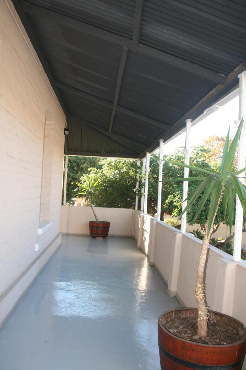 Apartamento Glen Lilly Self Catering Parow Exterior foto